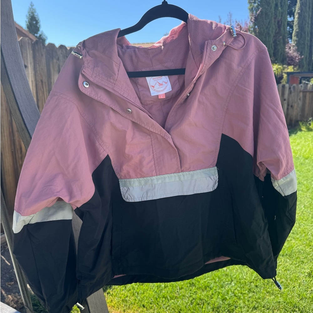 Stylish Women's Windbreaker